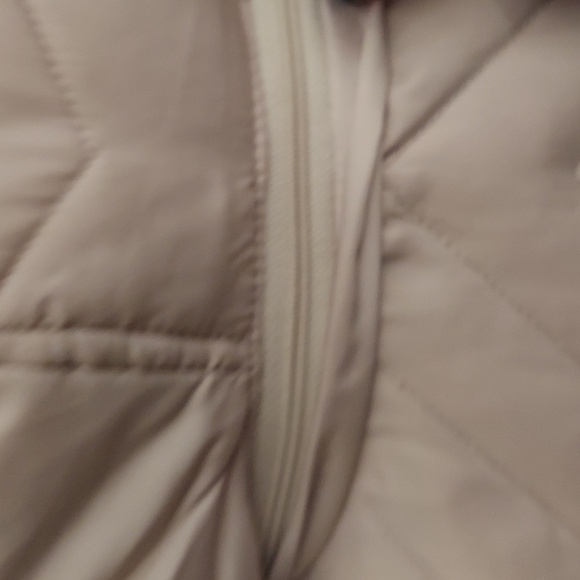 MARC NEW YORK Faix Fur Trim Chevron Quilted Down Coat - Picture 10 of 16